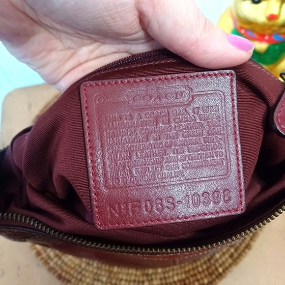 Coach Y2K Red Leather Shoulder Bag - Picture 4 of 9